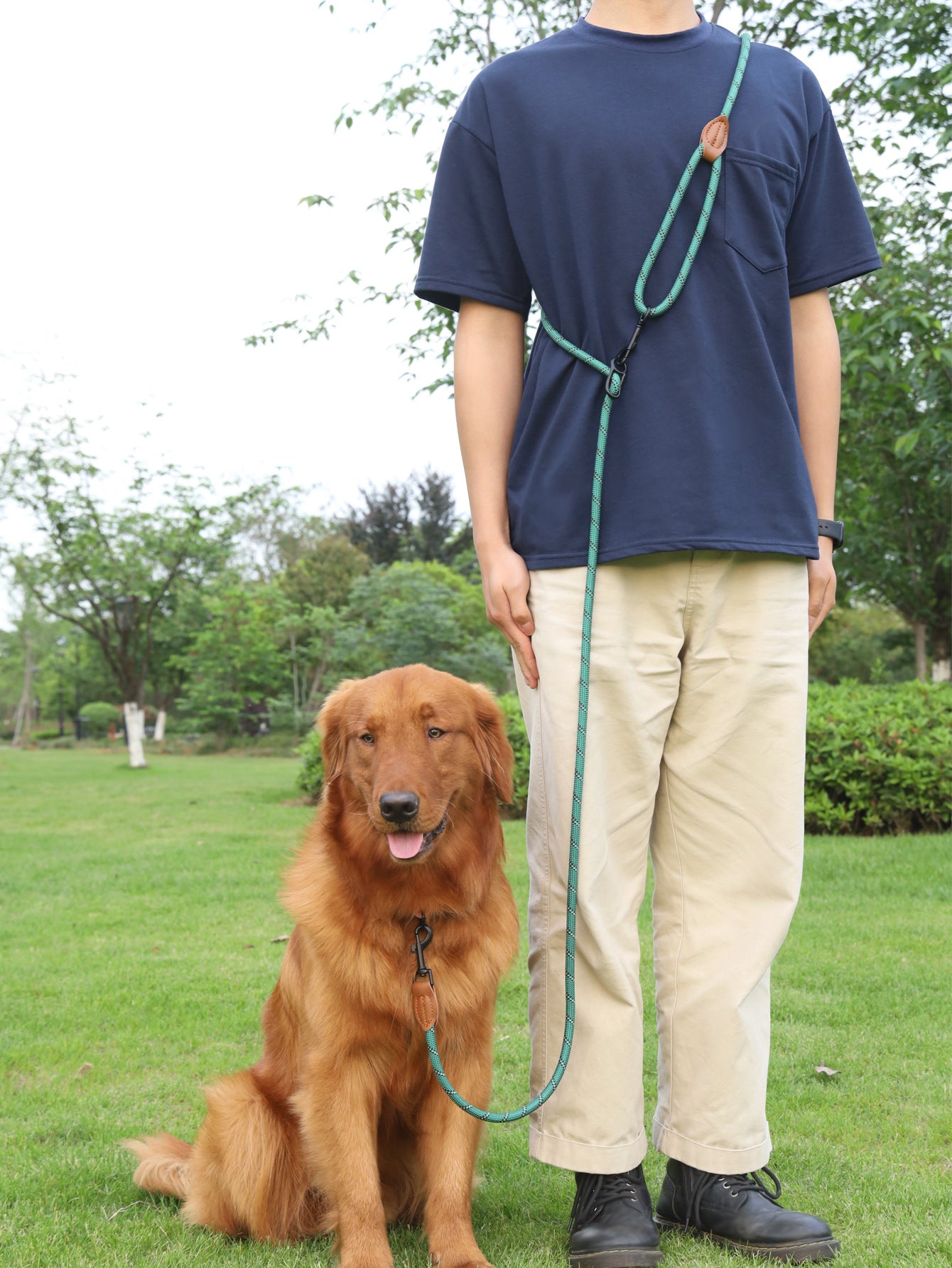 Pet Multifunctional Adjustable Reflective Hand Holding Rope