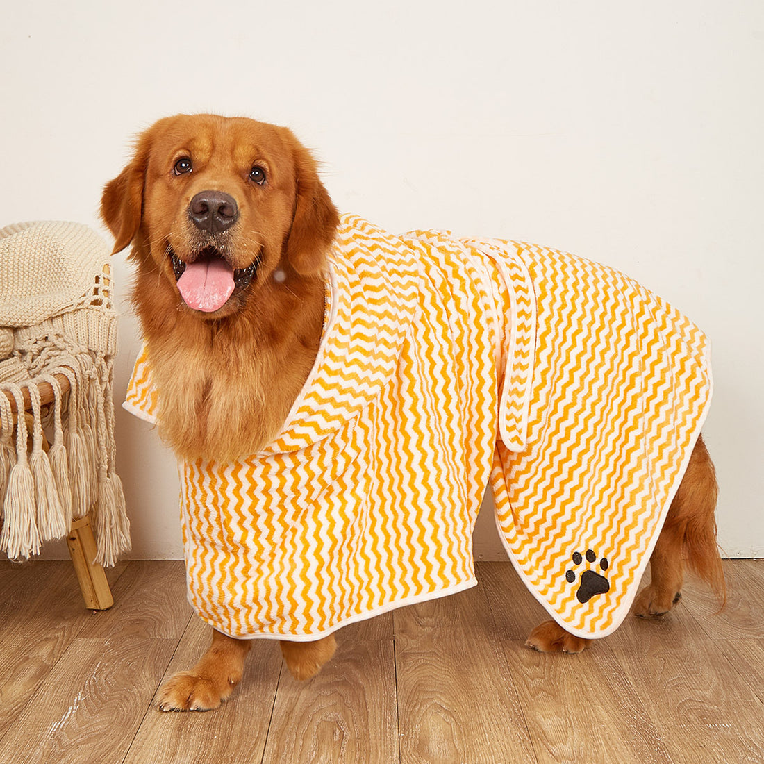 Microfiber Bathrobe Towel For Fast Drying And Comfortable Grooming Use